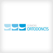 Logo CLÍNICAS ORTODONCIS